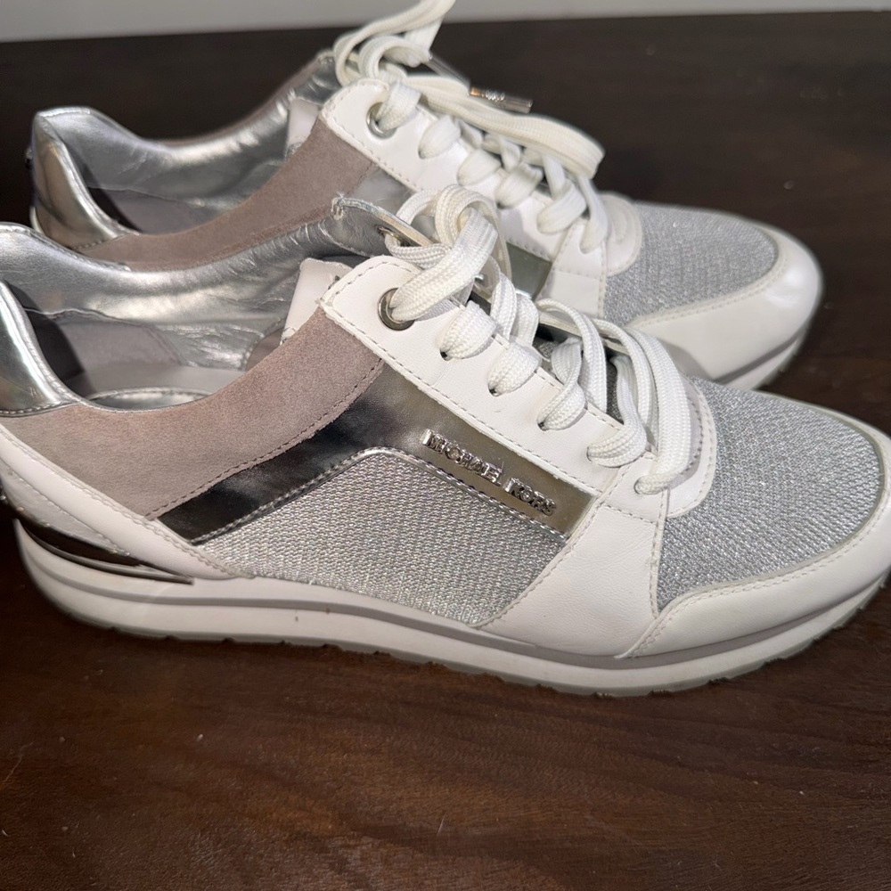 Michael Kors Billie Trainer Sneakers -  Silver & White